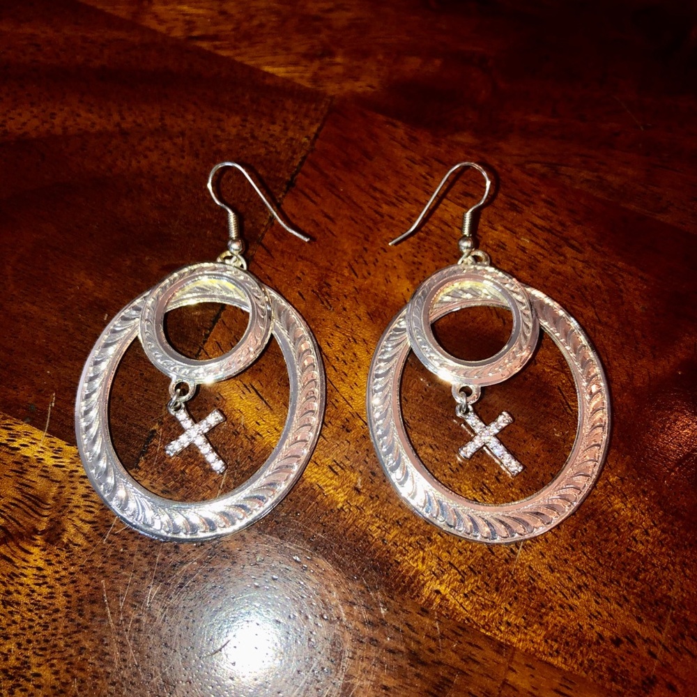 Earrings Hoops with Cross! Silver Mountain!